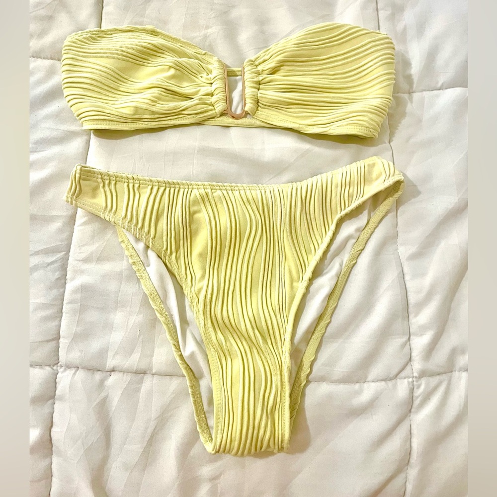 Fanuerg Yellow Ribbed Bikini Set - Picture 4 of 11